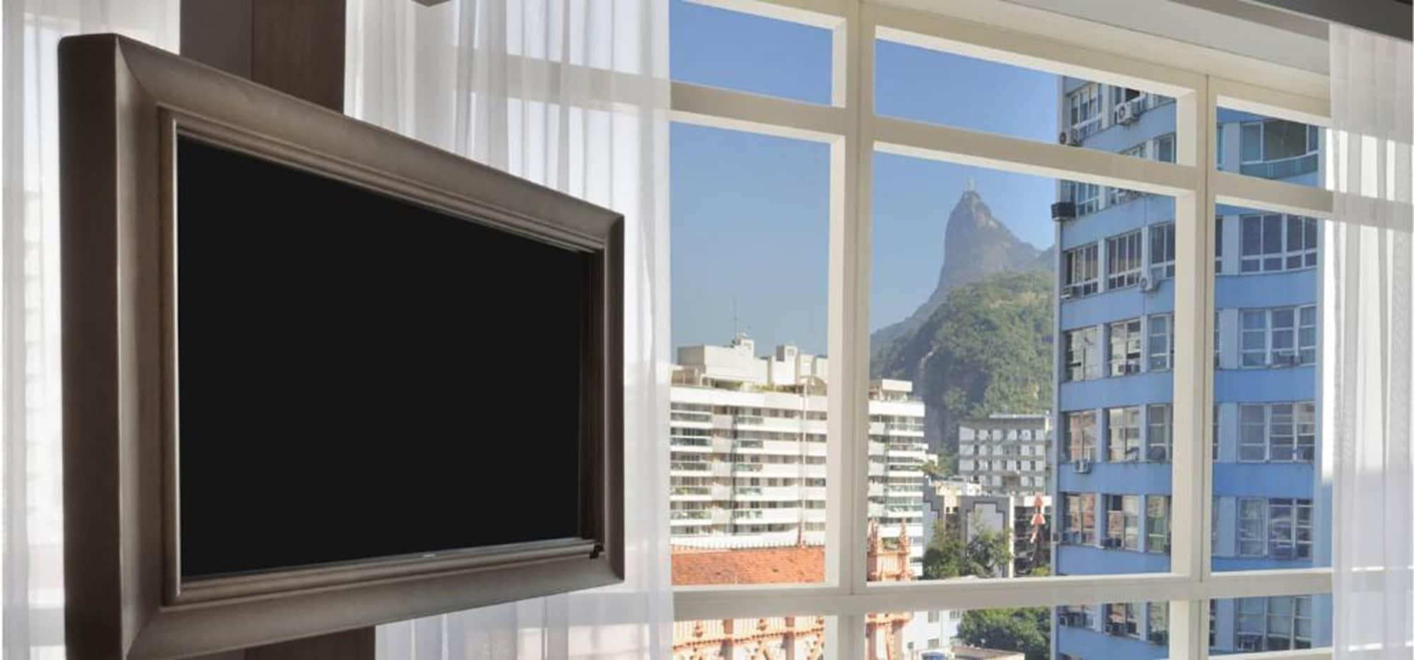 优2里约热内卢因特西迪酒店 外观 照片 View of the Sugarloaf Mountain from the hotel